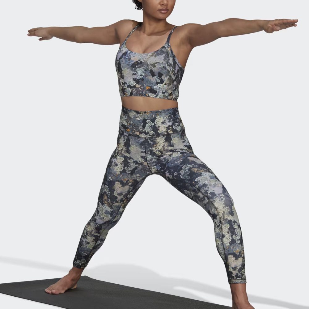 Crossover Yoga suit with pockets